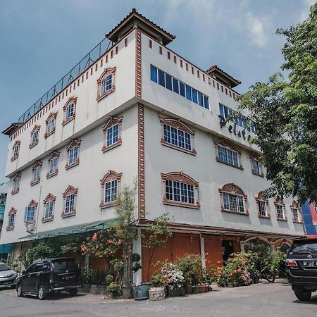 Reddoorz Near Nagoya Hill Mall Batam 5 Exterior foto