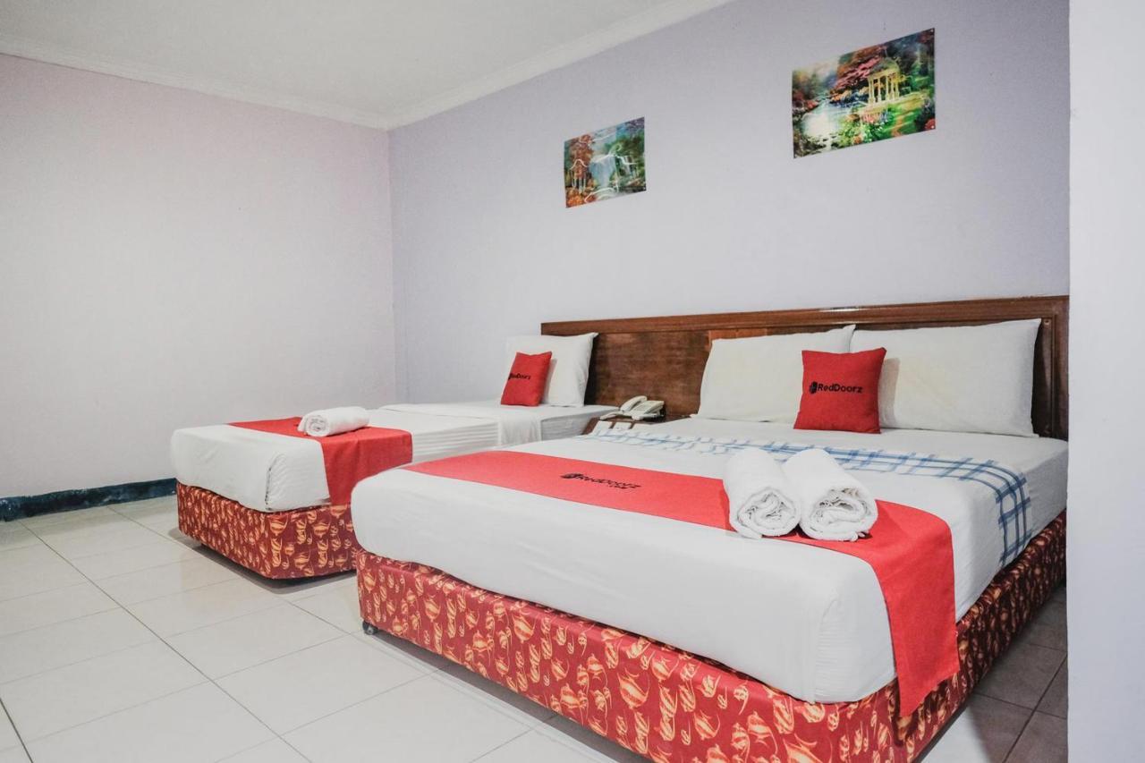 Reddoorz Near Nagoya Hill Mall Batam 5 Exterior foto