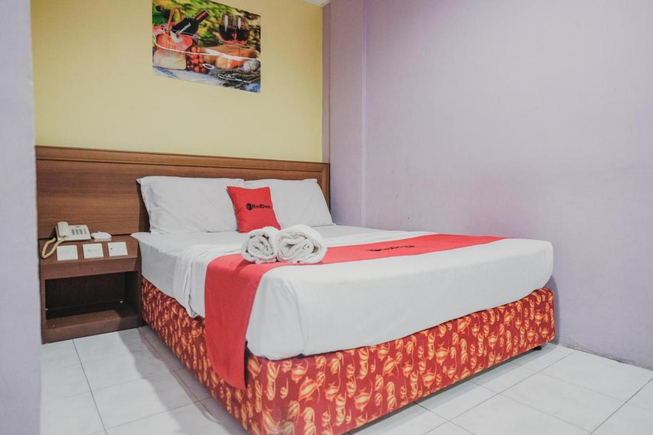 Reddoorz Near Nagoya Hill Mall Batam 5 Exterior foto