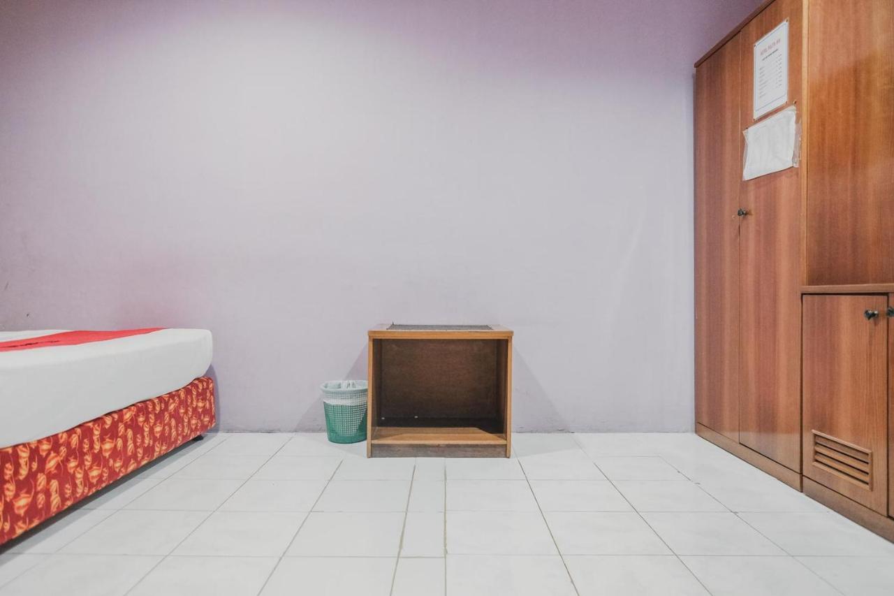 Reddoorz Near Nagoya Hill Mall Batam 5 Exterior foto